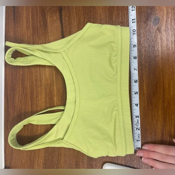 Lululemon Love to Layer Yellow Sports Bra Size 2 Women’s GUC - Picture 6 of 15